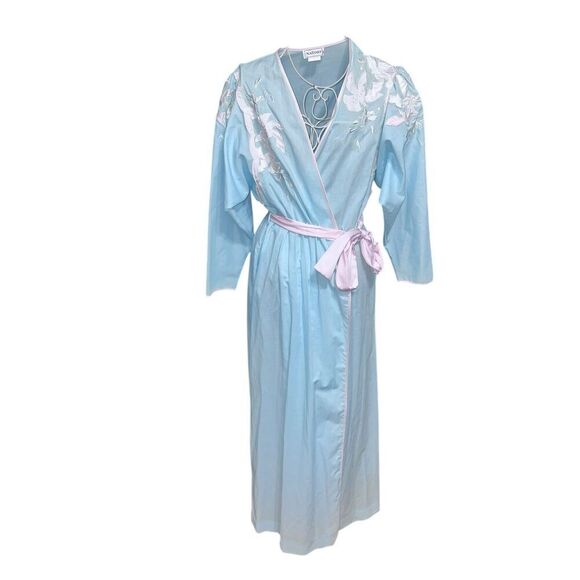 RARE Vintage Natori Neiman Marcus Blue/pink Floral EMBROIDERED Robe. Long sleeve - Picture 1 of 16